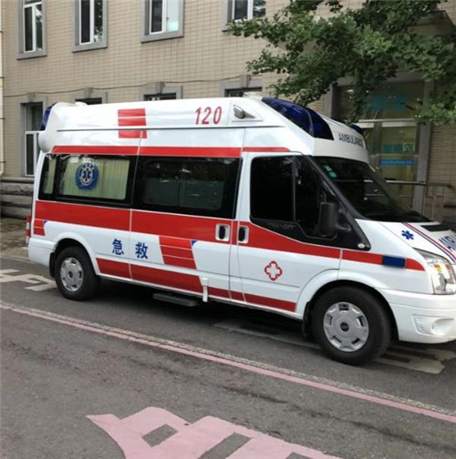 巴青选择我们的救护车出租,开启安心转院之旅